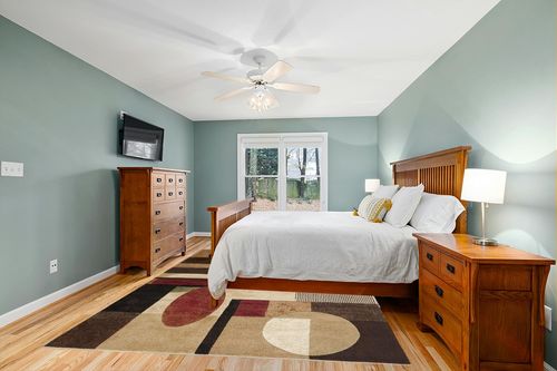 Home Dynamix Tribeca Jasmine Modern Area Rug, Abstract Brown/Green 7'10"x10'6" in Teal and Orange Wood Bedroom