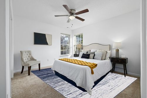 SAFAVIEH Adirondack Collection Area Rug - 9' x 12', Navy & Ivory, Modern Ombre Design, Non-Shedding & Easy Care, Ideal for High Traffic Areas in Living Room, Bedroom (ADR113N) in White and Yellow Modern Bedroom