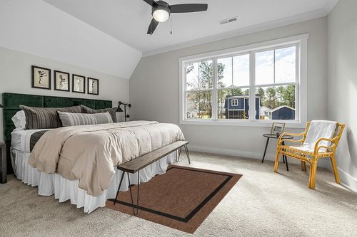 Beverly Rug Waikiki Indoor Outdoor Rug 5x7, Washable Outside Carpet for Patio, Deck, Porch, Bordered Modern Area Rug, Water Resistant, Gold - Black in Grey Traditional Bedroom with King Bed