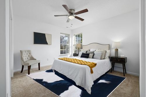 Safavieh Faux Hide Collection Area Rug - 8' x 10', Ivory & Dark Blue, Tiger Print Design, Non-Shedding & Easy Care, Machine Washable Ideal for High Traffic Areas in Living Room, Bedroom (FAH548A) in White and Yellow Modern Bedroom