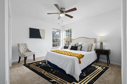 Antep Rugs Babil Gold 8x10 Abstract Marble Geometric Indoor Area Rug (Black, 7'10" x 10') in White and Yellow Modern Bedroom