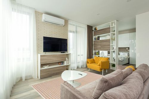 SAFAVIEH Montauk Collection Area Rug - 5' x 8', Orange & Ivory, Handmade Cotton, Ideal for High Traffic Areas in Living Room, Bedroom (MTK608D) in Light Modern Living Room with TV