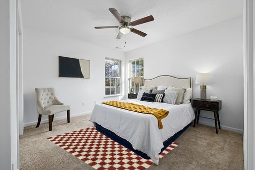 Balta Rugs Oslo Checkered Shag Rug, Red, 5' 3" x 7' in White and Yellow Modern Bedroom