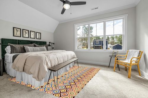 Nourison Passion Silver 8' x 10' Area -Rug, Boho, Moroccan, Bed Room, Living Room, Dining Room, Kitchen, Easy -Cleaning, Non Shedding (8x10) in Grey Traditional Bedroom with King Bed