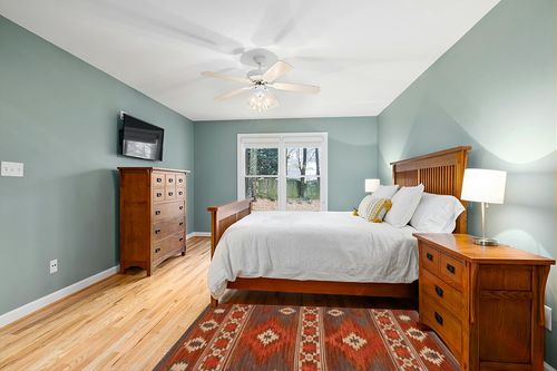 Safavieh Kilim Collection Accent Rug - 4' x 6', Brown & Dark Grey, Handmade Tribal Southwestern Boho Rustic Wool, Ideal for High Traffic Areas in Entryway, Living Room, Bedroom (KLM331T) in Teal and Orange Wood Bedroom