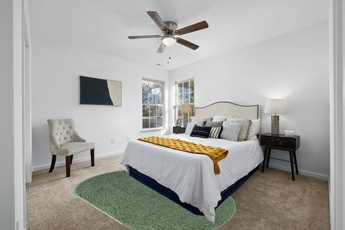 5x8 Oval Green fluffy rug in White and Yellow Modern Bedroom
