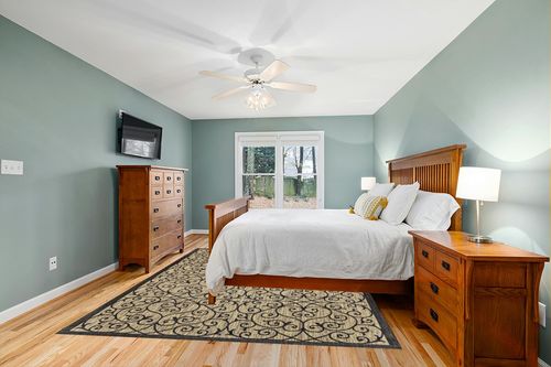 JONATHAN Y Madrid Vintage Filigree Textured Weave Indoor/Outdoor Black/Khaki 8 ft. x 10 ft. Area-Rug, Classic,Easy-Cleaning,HighTraffic,LivingRoom,Backyard, Non Shedding, SMB107A-8 in Teal and Orange Wood Bedroom