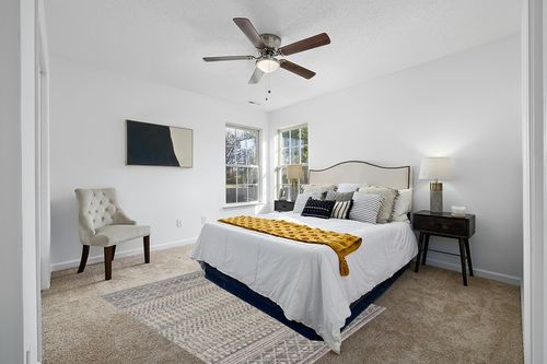 New Harput Moroccan Trellis Farmhouse Area Rug - Living Room, Bedroom Carpet - Bohemian, Distressed - Geometric, Chevron Pattern - Beige, Dark Gray, Light Grey, Off White - 5'3" x 7'3" in White and Yellow Modern Bedroom