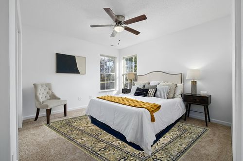 SUPERIOR Radcliffe Collection Area Rug, 8mm Pile Height with Jute Backing, Traditional European Tapestry Design, Fashionable and Affordable Woven Rugs - 8' x 10' in White and Yellow Modern Bedroom