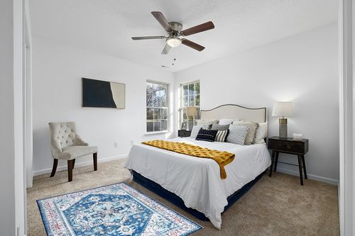 SONGLET 4x6 Area Rugs，Washable Rug in White and Yellow Modern Bedroom