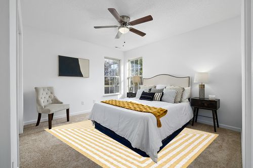 Unique Loom Casa Collection Area Rug - Toluca (8' 3" x 10' Rectangle, Yellow/ Ivory) in White and Yellow Modern Bedroom