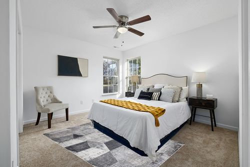 5x7 Contemporary are Rug in Grey - Blue for Living Room and Bedroom: Modern, Geometric Design, Non-Slip, Washable, Perfect for Dining Room, Big and Stylish Home Carpet, Ideal for Any Space in White and Yellow Modern Bedroom