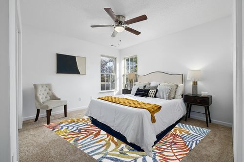 JONATHAN Y AMC100B-8 Tropics Palm Leaves Indoor Outdoor Area-Rug Bohemian Floral Easy-Cleaning High Traffic Bedroom Kitchen Backyard Patio Porch Non Shedding, 8 X 10, Cream/Orange in White and Yellow Modern Bedroom