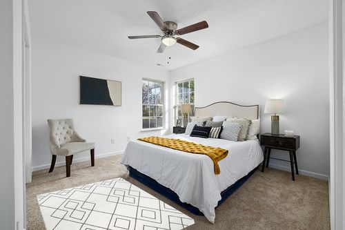 Elle Geometric Cream Area Rug BALTA Rugs Rug Size: Rectangle 4'4" x 6' in White and Yellow Modern Bedroom