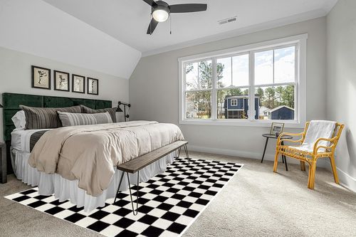 Luxe Weavers Modern Checkered Area Rug Black 8x10 Stain Resistant Carpet for Living Room in Grey Traditional Bedroom with King Bed