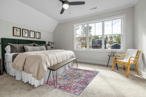 SUPERIOR Washable Indoor Large Area Rug, Soft Home Rugs for Floor Decor, Vintage Boho Chic Throw for Living Spaces. Dining Room, Kitchen, Office, Farmhouse, Tanager Collection, 5' x 7', Red in Grey Traditional Bedroom with King Bed