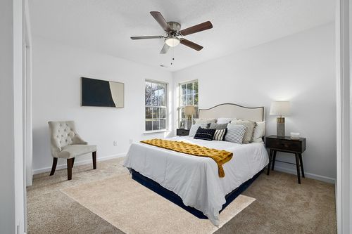‎Beige ‎Casuals, Shags, Solid & Striped ‎Fluffy ‎Bedroom ‎Area Rug in White and Yellow Modern Bedroom