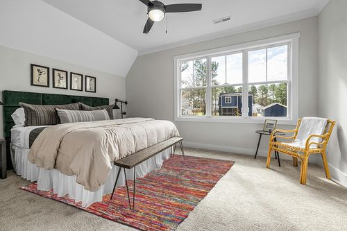 Cotton Multi Chindi Hand Woven Rugs - 8x10 Feet Rectangle Hand Braided Bohemian Colorful Area Rug - Recycled Braided Chindi Rugs- Biodegradable Area Rugs 96x120 inch. in Grey Traditional Bedroom with King Bed