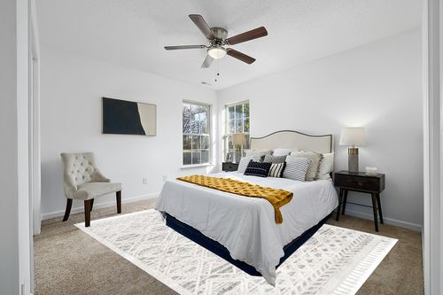 nuLOOM Ansley Moroccan Lattice Tassel Area Rug, 7' 10" x 10' 10", Beige in White and Yellow Modern Bedroom