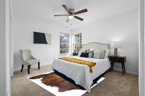 bonanza leathers Genuine Cowhide Rug Tricolor Brindle Size S/L/XL 5X6/6X7/7X8 FT (6X7) in White and Yellow Modern Bedroom