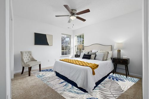 JONATHAN Y AMC100A-9 Tropics Palm Leaves Indoor Outdoor Area-Rug Bohemian Floral Easy-Cleaning High Traffic Bedroom Kitchen Backyard Patio Porch Non Shedding, 9 X 12, Gray/Blue in White and Yellow Modern Bedroom