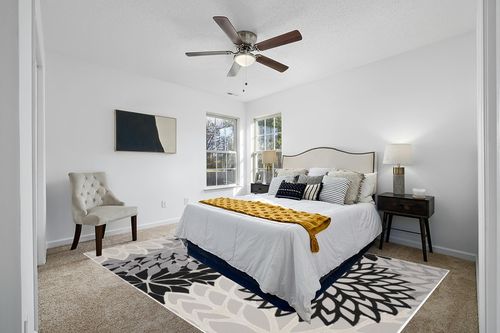 Nourison Aloha Indoor/Outdoor Black White 7'10" x 10'6" Area-Rug, Tropical, Botanical,Easy-Cleaning, Non Shedding, Bed Room, Living Room, Dining Room, Deck, Backyard, Patio (8x10) in White and Yellow Modern Bedroom