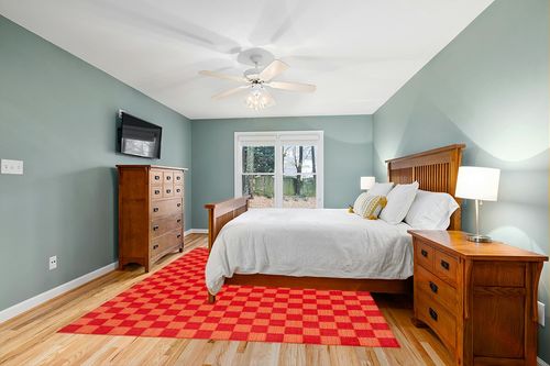 SAFAVIEH Striped Kilim Collection Area Rug - 8' x 10', Red & Rust, Flat Weave Cotton Design, Easy Care, Ideal for High Traffic Areas in Living Room, Bedroom (STK801Q) in Teal and Orange Wood Bedroom