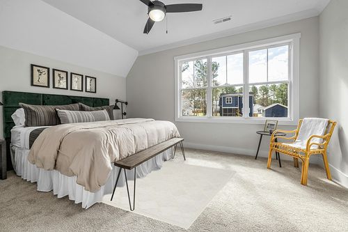 Nourison Easy Care Moroccan Ivory/White 5' x 7' Area -Rug, Trellis, -Cleaning, Non Shedding, Bed Room, Living Dining Backyard, Deck, Patio (5x7) in Grey Traditional Bedroom with King Bed