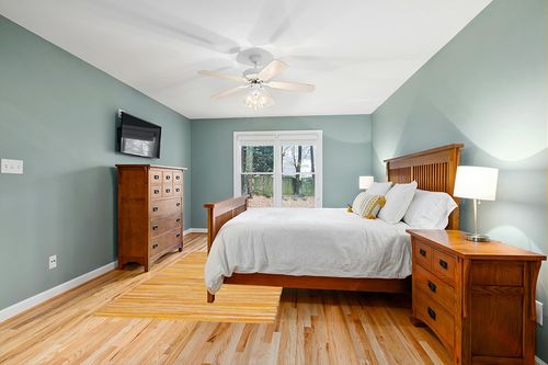 SAFAVIEH Rag Rug Collection Area Rug - 5' x 8', Yellow & Multi, Handmade Boho Stripe Cotton, Ideal for High Traffic Areas in Living Room, Bedroom (RAR130H) in Teal and Orange Wood Bedroom