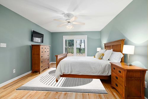 nuLOOM Leah Machine Washable Geometric Moon Phase Area Rug, 8x10, Grey in Teal and Orange Wood Bedroom