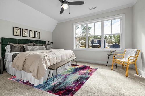 Unique Loom Chromatic Collection Modern Colorful & Vibrant Abstract Area Rug for Any Home Décor, 8 ft x 10 ft, Multi/Light Blue in Grey Traditional Bedroom with King Bed