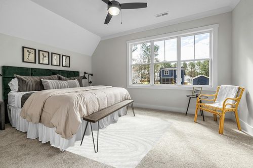 Orren Ellis Montpetit Hand-Woven Off White Area Rug, Size: Rectangle 5' x 8' in Grey Traditional Bedroom with King Bed