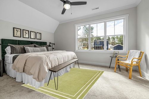 Nourison Essentials Indoor/Outdoor Green Ivory 6' x 9' Area -Rug, Easy -Cleaning, Non Shedding, Bed Room, Living Room, Dining Room, Backyard, Deck, Patio (6x9) in Grey Traditional Bedroom with King Bed
