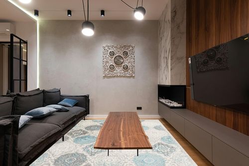 Grey/Blue Classic Fade Resistant, Stain Resistant Kitchen, Bedroom, Living Room, Home Office, Dining Room Area Rug in Dark Wood Living Room with Black Couch