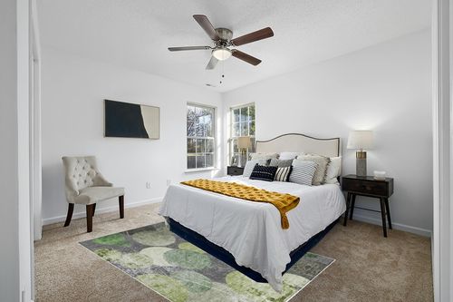 Addison Rugs Chantille ACN556 Green 5' x 7'6 Indoor Outdoor Area Rug, Stain Resistant, Machine Washable, Non Shedding, Bedroom, Living Room, Dining Room, Kitchen Rug in White and Yellow Modern Bedroom