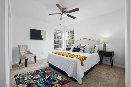 BOENLE Area Rug Large Area Rugs for Living Room Non-Slip Washable Carpet Skull Snake Rose Dice Thick Rectangular Mat for Indoor Bedroom Dining Office-63 x 48 Inch in White and Yellow Modern Bedroom