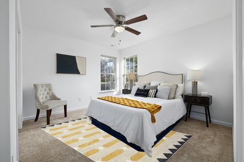 Abani Contemporary Transitional Area Rug - Non-Shed Yellow & Cream 6' x 9' Living Room Rug Rugs in White and Yellow Modern Bedroom