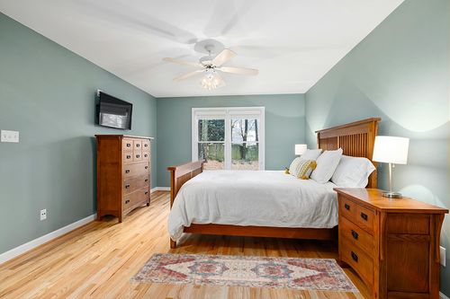 Comeet Washable Runner Rug - 2x6 Hallway Runner Rug, Non-Slip Kitchen Bathroom Runner Rugs, Long Vintage Area Rug for Entryway Laundry Bedroom Orange/Blue in Teal and Orange Wood Bedroom