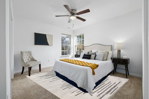 Eyely HOM205A-8 Moroccan Hype Aya Berber Stripe Geometric Indoor Area Rug Modern;Transitional;Bohemian;Rustic, Bedroom, Kitchen, Living Room, Easy-Cleaning, Non-Shedding, 8 X 10, Cream/Gray in White and Yellow Modern Bedroom