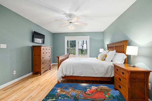 Christmas Outdoor Rug, Large Floor Mat Elk and Santa Claus Holiday Celebration Non Slip Area Rug Rubber Backing Quick Dry Clearance Carpet Camping Rugs for Garden, Lawn, Deck, Porch, 4' x 6' in Teal and Orange Wood Bedroom