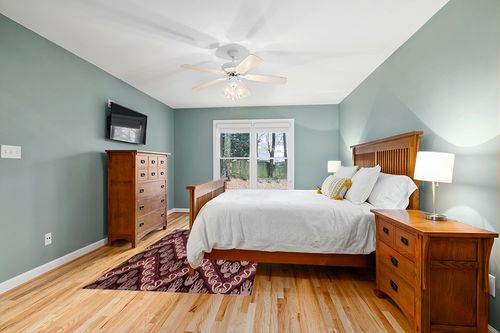 SAFAVIEH Ikat Collection Area Rug - 5' x 8', Dark Brown & Purple, Handmade Wool, Ideal for High Traffic Areas in Living Room, Bedroom (IKT473A) in Teal and Orange Wood Bedroom