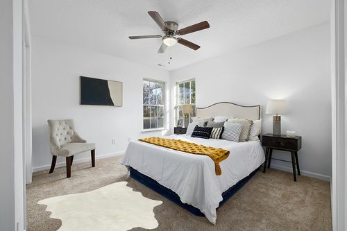 Luxe Faux Cowhide Rug for Rustic and Western Decor | Low Pile Faux Fur Rug with Off White Cow Print | Cruelty-Free Fade Resistant Living Room Rugs | 4-1/4 x 5 ft in White and Yellow Modern Bedroom