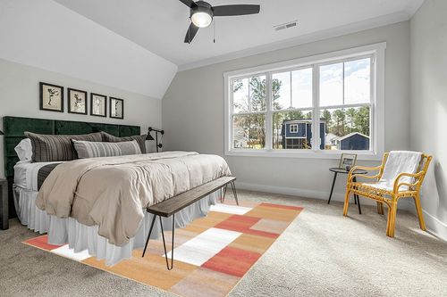 SUPERIOR Clifton Mid-Century Modern Geometric Polypropylene Indoor Area Rug with Jute Backing, 8' X 10', Ginger in Grey Traditional Bedroom with King Bed