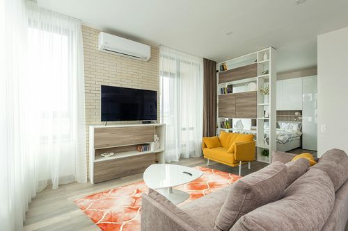 SAFAVIEH Dip Dye Collection 5' x 8' Orange / Ivory DDY685K Handmade Trellis Watercolor Premium Wool Area Rug in Light Modern Living Room with TV