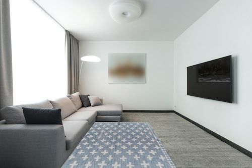Mark&Day Outdoor Rugs, 5x7 Thornhill Modern Navy Indoor/Outdoor Area Rug, Blue Black Carpet for Patio, Porch, Deck, Bedroom, Living Room or Kitchen (5'3" x 7') in Modern Living Room with Grey Couch
