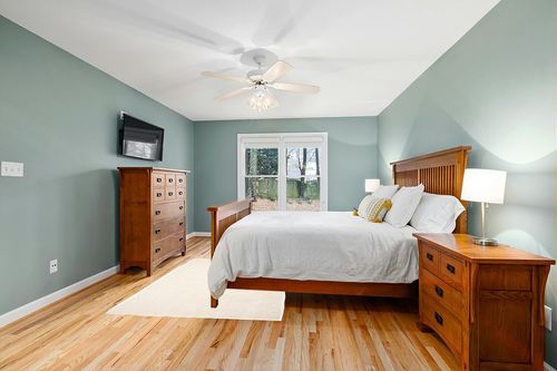 ECARPETGALLERY Ultra Soft & Plush Shag Rug, White Fluffy Carpet for Living Room Bedroom, 5'3'' x 7'3'', 109778 in Teal and Orange Wood Bedroom