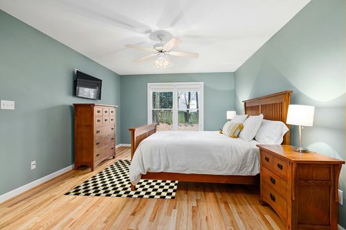 Black and White Checkered Area Rugs,5x7ft, Modern Geometric Rug, 3D Printing Three-Dimensional Grid Black and White Yellow Carpet, Perfect for The Bedroom, Living Room, Home Office, Kid's Room in Teal and Orange Wood Bedroom