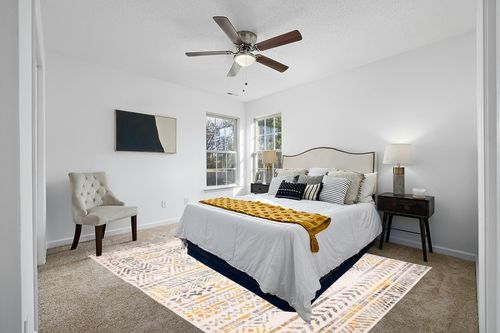 Rugshop Geometric Boho Perfect for high Traffic Areas of Your Living Room,Bedroom,Home Office,Kitchen Area Rug 5' x 7' Yellow in White and Yellow Modern Bedroom