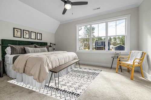 SAFAVIEH Tulum Collection Area Rug - 8' x 10', Ivory & Black, Moroccan Boho Distressed Design, Non-Shedding & Easy Care, Ideal for High Traffic Areas in Living Room, Bedroom (TUL229B) in Grey Traditional Bedroom with King Bed