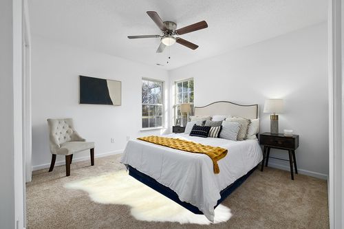 Genuine Sheepskin Rug Fur Natural Ivory White Sheep Skin 2 X 3 Approx, Australian Sheepskin Fur Rug in White and Yellow Modern Bedroom